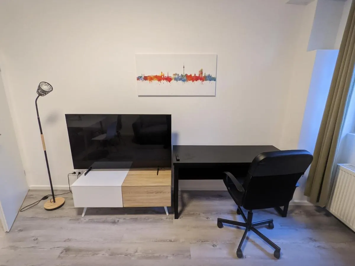 アパート Modern City Apt, New And Exclusive, Fast Wifi, Tv ベルリン